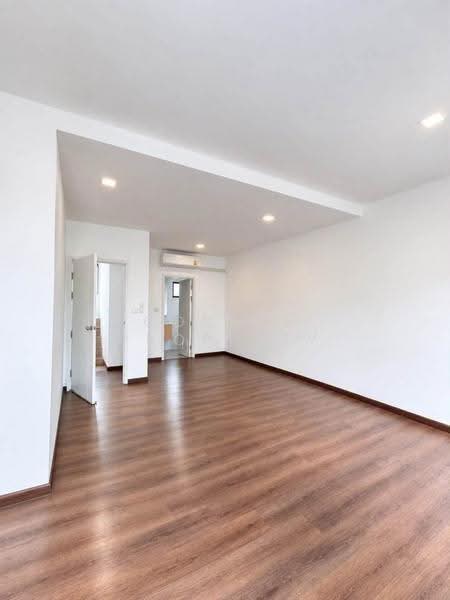 PATIO Ngamwongwan-Prachachuen, nonthaburi, Thung Song Hong Lak Si, Tha-Sai, Muang Nonthaburi, Nonthaburi, 3 Bedrooms, 163 sqm, Townhouse For Rent, by Connex Property, 500611948 - DDproperty.com