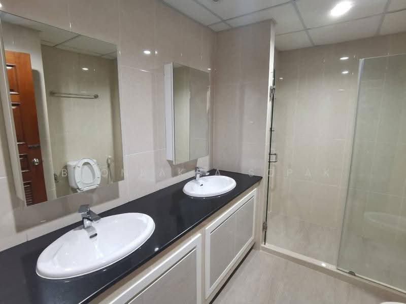 Rishi Court, bangkok, 47 Soi Sukhumvit 15, Khlongtoei Nua, Watthana, Bangkok, 3 Bedrooms, 280 sqm, Apartment For Rent, by Boonraksa Sopak, 500612083 - DDproperty.com