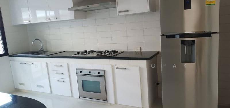 Cosmo Villa, bangkok, 33 ซอยสุขุมวิท 12 ถนนสุขุมวิท แขวง/เขตคลองเตย กทม, Khlong Toei, Bangkok, 3 Bedrooms, 250 sqm, Apartment For Rent, by Boonraksa Sopak, 500612122 - DDproperty.com