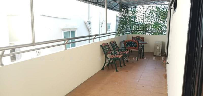 Cosmo Villa, bangkok, 33 ซอยสุขุมวิท 12 ถนนสุขุมวิท แขวง/เขตคลองเตย กทม, Khlong Toei, Bangkok, 3 Bedrooms, 250 sqm, Apartment For Rent, by Boonraksa Sopak, 500612122 - DDproperty.com
