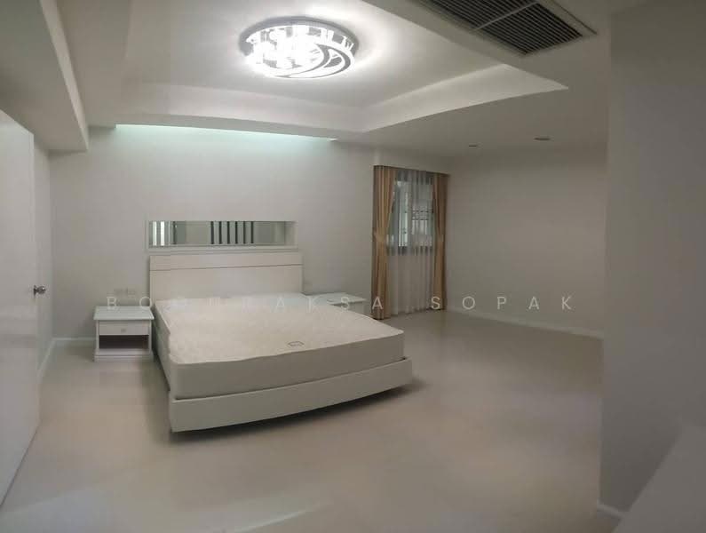 Cosmo Villa, bangkok, 33 ซอยสุขุมวิท 12 ถนนสุขุมวิท แขวง/เขตคลองเตย กทม, Khlong Toei, Bangkok, 3 Bedrooms, 250 sqm, Apartment For Rent, by Boonraksa Sopak, 500612122 - DDproperty.com