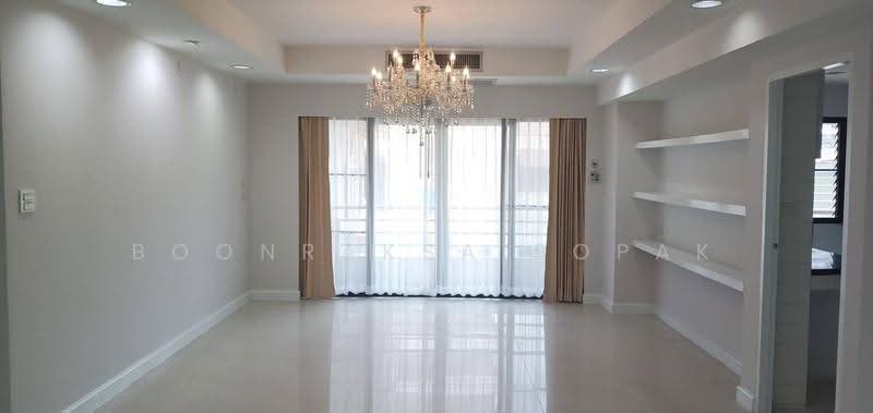 Cosmo Villa, bangkok, 33 ซอยสุขุมวิท 12 ถนนสุขุมวิท แขวง/เขตคลองเตย กทม, Khlong Toei, Bangkok, 3 Bedrooms, 250 sqm, Apartment For Rent, by Boonraksa Sopak, 500612122 - DDproperty.com