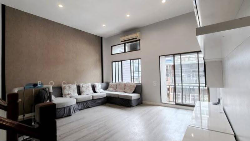 Baan Klang Muang Ratchada-Mengjai 1, bangkok, 522 50-151 Saha Kan Pramun Alley, Wang Thonglang, Bangkok, 3 Bedrooms, 160 sqm, Townhouse For Rent, by Boonraksa Sopak, 500612162 - DDproperty.com