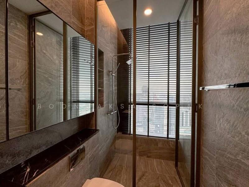 The Esse Sukhumvit 36, Bangkok, Soi Sukhumvit 36, Sukhumvit Road, Phra Kanong, Khlong Toei, Bangkok, 3 Bedrooms, 117 sqm, Condo For Rent, by Boonraksa Sopak, 500612170 - DDproperty.com