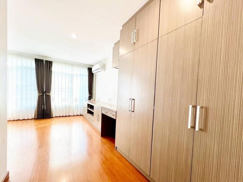 BIZTOWN Srinakarin, Bangkok, ศรีนครินทร์, Nong Bon, Prawet, Bangkok, 4 Bedrooms, 270 sqm, Townhouse For Rent, by THANYALAK IQI INTERNATIONAL 099-979-0151, 500612619 - DDproperty.com