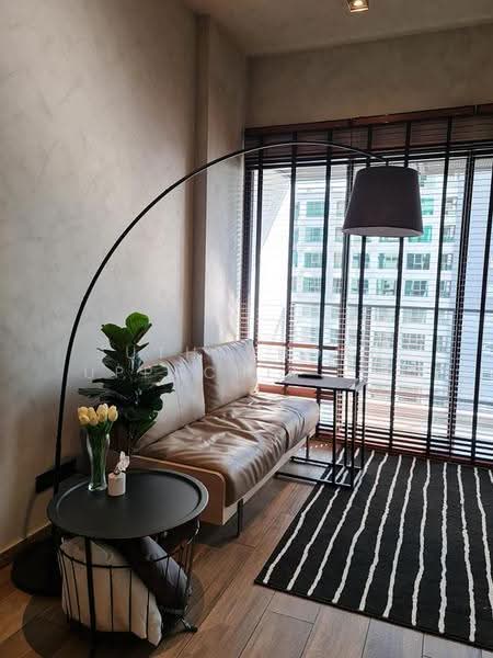 The Lofts Asoke, bangkok, Sukhumvit 21 Road, Khlongtoei Nua, Watthana, Bangkok, 1 Bedroom, 36 sqm, Condo For Rent, by Juthabhorn Uppachit (Amy), 500612620 - DDproperty.com