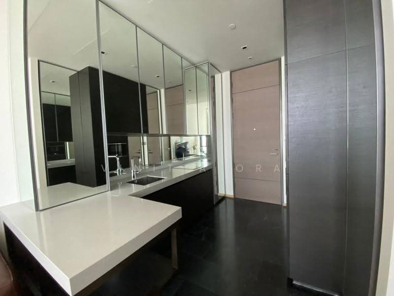 28 Chidlom, Bangkok, 28 Chit Lom Alley, Lumphini, Pathum Wan, Bangkok, 1 Bedroom, 47 sqm, Condo For Rent, by Vinit Arora, 500612630 - DDproperty.com