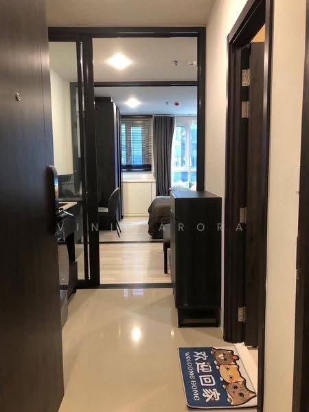 XT Huaikhwang, Bangkok, 244 Ratchadaphisek Road, Huai Khwang, Bangkok, 1 Bedroom, 30 sqm, Condo For Rent, by Vinit Arora, 500612635 - DDproperty.com