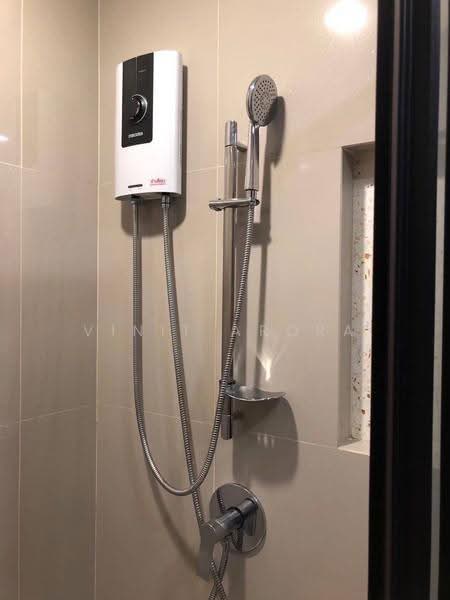 XT Huaikhwang, Bangkok, 244 Ratchadaphisek Road, Huai Khwang, Bangkok, 1 Bedroom, 30 sqm, Condo For Rent, by Vinit Arora, 500612635 - DDproperty.com