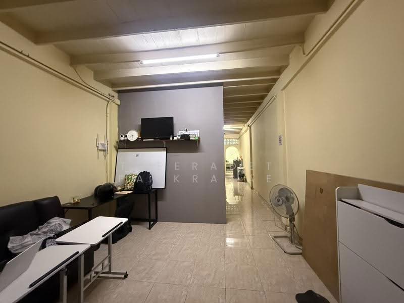Best stay 394 homestay Prakanong near bts Bang chak, Bangkok, 394 สุขุมวิท 95, Bang Chak, Phra Khanong, Bangkok, 4 Bedrooms, 156 sqm, Townhouse For Rent, by Theeradet pakkrasae, 500612657 - DDproperty.com