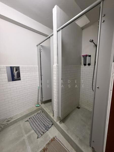 Best stay 394 homestay Prakanong near bts Bang chak, Bangkok, 394 สุขุมวิท 95, Bang Chak, Phra Khanong, Bangkok, 4 Bedrooms, 156 sqm, Townhouse For Rent, by Theeradet pakkrasae, 500612657 - DDproperty.com