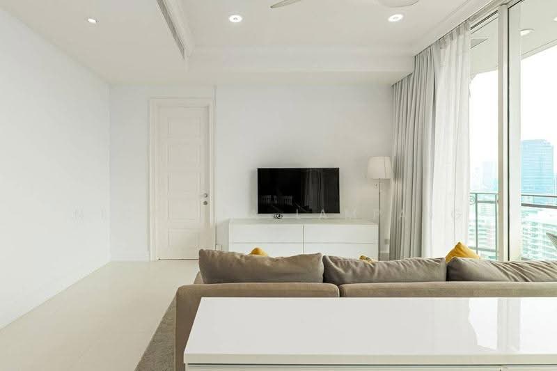 Royce Private Residences, Bangkok, 61 Soi Sukhumvit 31, Khlongtoei Nua, Watthana, Bangkok, 2 Bedrooms, 111 sqm, Condo For Sale, by Nicha Na Lampang, 500612848 - DDproperty.com