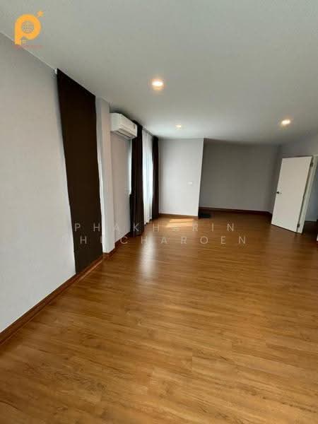 CENTRO Donmueang-Chaengwattana, Pathum Thani, Ban Mai, Muang Pathum Thani, Pathum Thani, 4 Bedrooms, 209 sqm, Single Detached House For Rent, by Phakharin Phucharoen, 500612867 - DDproperty.com
