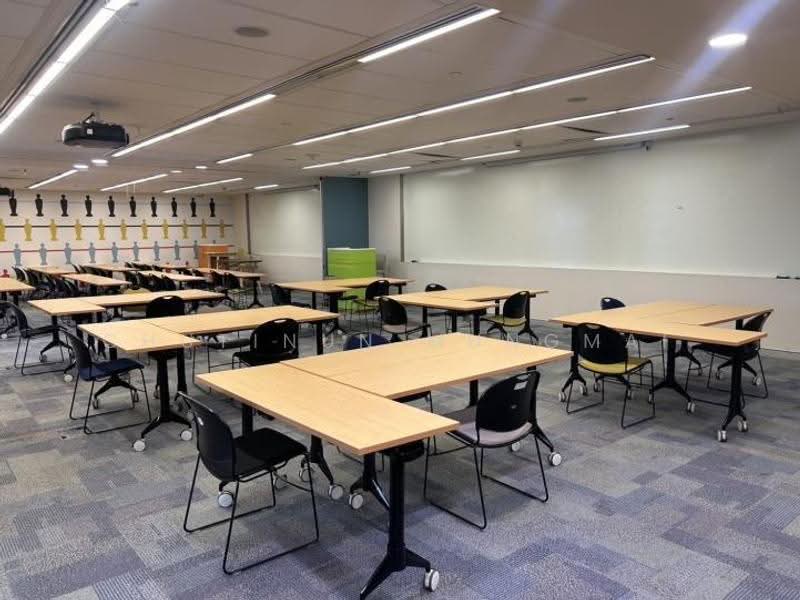Large 1,086 sq.m. Office For Rent at CRC Tower, All Seasons Place, กรุงเทพ, 87 Wireless Rd, ลุมพินี, ปทุมวัน, กรุงเทพ, 1,086 ตร.ม., สำนักงาน ให้เช่า, โดย Chutinun Mungmai, 500612912 - DDproperty.com