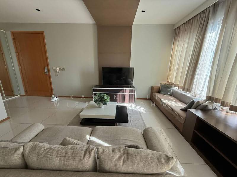 The Emporio Place, Bangkok, 93 Soi Sukhumvit 24, Sukhumvit Road, Khong Tan, Khlong Toei, Bangkok, 2 Bedrooms, 104 sqm, Condo For Sale, by Kawinthip Wisesdenchai, 500612996 - DDproperty.com
