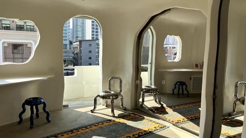 39 Suites, Bangkok, Sukhumvit 39, Khlong Tan Nua, Watthana, Bangkok, 2 Bedrooms, 130 sqm, Condo For Sale, by สนใจติดต่อ, 500613145 - DDproperty.com