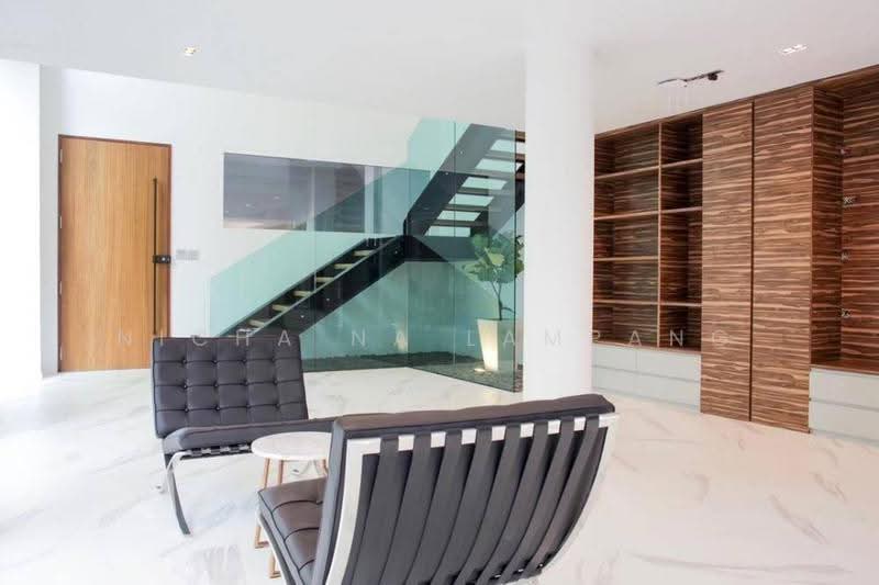 Prompak Gardens Condominium, Bangkok, Sukhumvit, Khlongtoei Nua, Watthana, Bangkok, 3 Bedrooms, 650 sqm, Condo For Sale, by Nicha Na Lampang, 500613232 - DDproperty.com