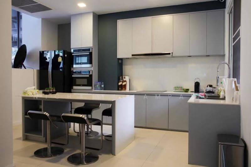 Prompak Gardens Condominium, Bangkok, Sukhumvit, Khlongtoei Nua, Watthana, Bangkok, 3 Bedrooms, 650 sqm, Condo For Sale, by Nicha Na Lampang, 500613232 - DDproperty.com