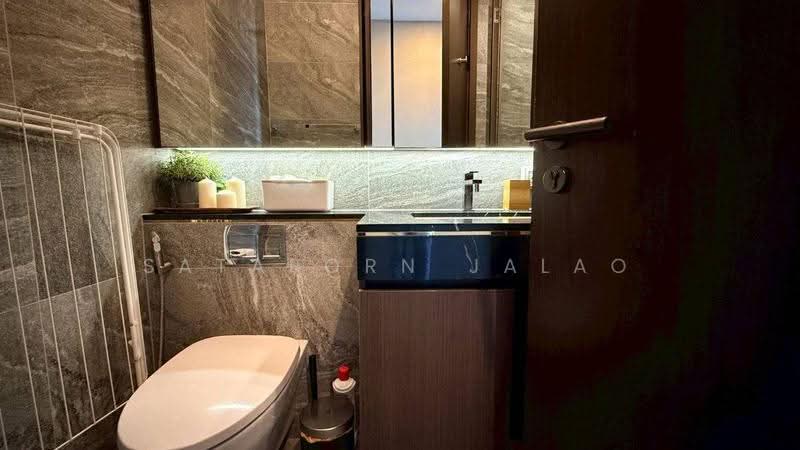 The Esse Sukhumvit 36, Bangkok, Soi Sukhumvit 36, Sukhumvit Road, Phra Kanong, Khlong Toei, Bangkok, 2 Bedrooms, 80 sqm, Condo For Rent, by Sataporn Jalao, 500613336 - DDproperty.com