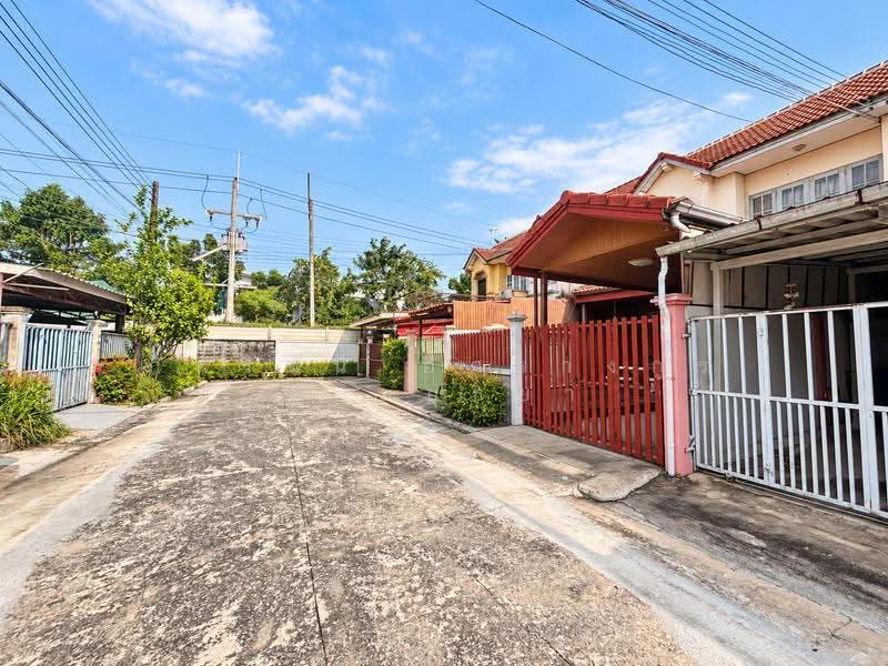 Phrae Ma Porn Place : แพรมาพร เพลส, ปทุมธานี, บึงยี่โถ, ธัญบุรี, ปทุมธานี, 124 ตร.ม., ทาวน์เฮ้าส์ ขาย, โดย ภัทรนัน อิศรางกูร ณ อยุธยา, 500613355 - DDproperty.com