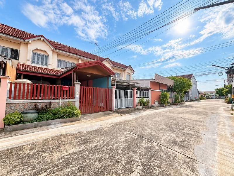 Phrae Ma Porn Place : แพรมาพร เพลส, ปทุมธานี, บึงยี่โถ, ธัญบุรี, ปทุมธานี, 124 ตร.ม., ทาวน์เฮ้าส์ ขาย, โดย ภัทรนัน อิศรางกูร ณ อยุธยา, 500613355 - DDproperty.com
