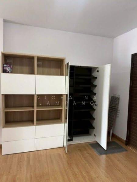 Supalai Park Ekkamai-Thonglor, Bangkok, Petchaburi Road, Bang Kapi, Huai Khwang, Bangkok, 1 Bedroom, 35 sqm, Condo For Sale, by Nicha Na Lampang, 500613371 - DDproperty.com