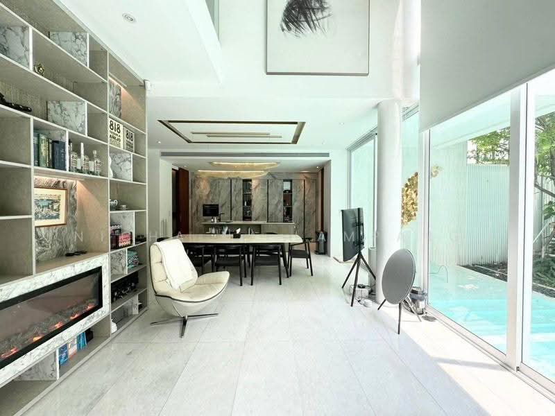 4-BR House, Bangkok, Phra Kanong Nua, Watthana, Bangkok, 4 Bedrooms, 284 sqm, Single Detached House For Sale, by Nicha Na Lampang, 500613381 - DDproperty.com