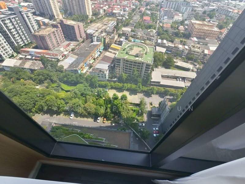 Whizdom Essence, Bangkok, 5 Piyabutr 1 Alley, Bang Chak, Phra Khanong, Bangkok, 1 Bedroom, 34 sqm, Condo For Rent, by Jettapat Jaroonpipatkun, 500613605 - DDproperty.com