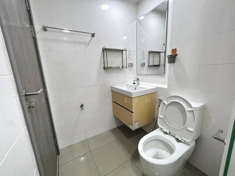 Metro Luxe Rose Gold Phaholyothin - Sutthisan, Bangkok, Soi Inthamara 14, Samsen Nai, Phaya Thai, Bangkok, 1 Bedroom, 35 sqm, Condo For Sale, by Nicha Na Lampang, 500613760 - DDproperty.com