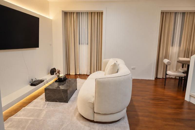 New House condominium, Bangkok, Ploenchit, Lumphini, Pathum Wan, Bangkok, 1 Bedroom, 70 sqm, Condo For Sale, by Fazwaz (Thailand) Co., Ltd., 500613871 - DDproperty.com