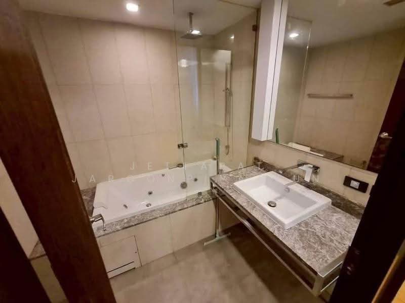 Quad Silom : ควอด สีลม, กรุงเทพ, 63 ซอยพิพัฒน์ 2 ถนนสีลม, สุริยวงศ์, บางรัก, กรุงเทพ, 61 ตร.ม., คอนโด ให้เช่า, โดย Jettapat Jaroonpipatkun, 500613883 - DDproperty.com