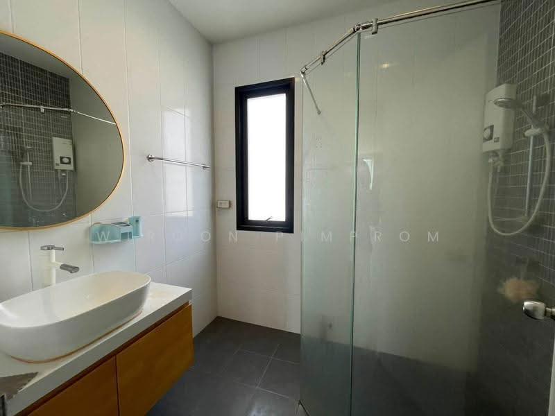 The Canvas Sukhumvit-Samrong, Samut Prakan, Thang Rotfai Sai Kao Paknam Road, Sam Rong, Phra Pra Daeng, Samut Prakan, 3 Bedrooms, 160 sqm, Townhouse For Rent, by Wiroon Pimprom, 500613910 - DDproperty.com