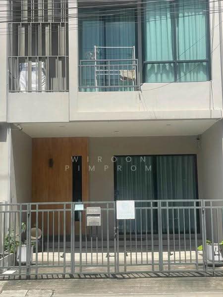 The Canvas Sukhumvit-Samrong, Samut Prakan, Thang Rotfai Sai Kao Paknam Road, Sam Rong, Phra Pra Daeng, Samut Prakan, 3 Bedrooms, 160 sqm, Townhouse For Rent, by Wiroon Pimprom, 500613910 - DDproperty.com