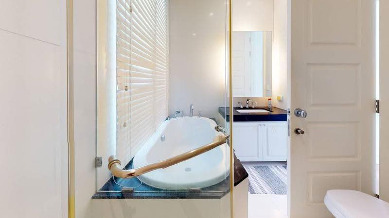 Royce Private Residences, Bangkok, 61 Soi Sukhumvit 31, Khlongtoei Nua, Watthana, Bangkok, 2 Bedrooms, 111 sqm, Condo For Rent, by Vinit Arora, 500613958 - DDproperty.com