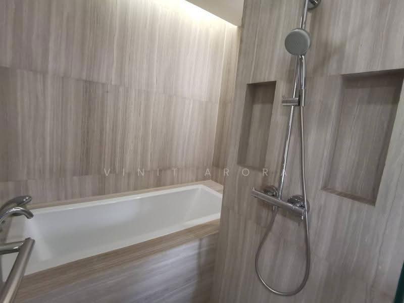 Oriental Residence : โอเรียนเต็ล เรสซิเดนซ์, กรุงเทพ, 110 ถนนวิทยุ, ลุมพินี, ปทุมวัน, กรุงเทพ, 86 ตร.ม., คอนโด ขาย, โดย Vinit Arora, 500613966 - DDproperty.com