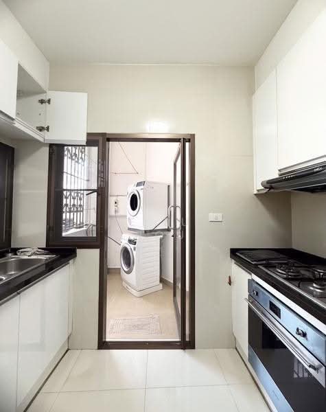 Baan Sailom, Bangkok, Thung Maha Mek, Sathon, Bangkok, 2 Bedrooms, 138 sqm, Townhouse For Rent, by The Luxe Group, 500613982 - DDproperty.com