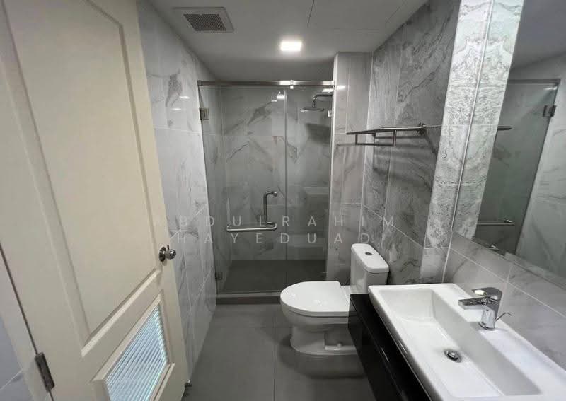 Bless Residence Ekkamai, Bangkok, Sukhumvit 71, Khlong Tan Nua, Watthana, Bangkok, 1 Bedroom, 33 sqm, Condo For Rent, by Abdulrahim Hayeduad, 500614146 - DDproperty.com