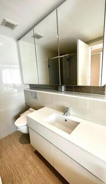 H Sukhumvit 43, Bangkok, 28 Sukhumvit 34 Road, Khlong Tan Nua, Watthana, Bangkok, 2 Bedrooms, 72 sqm, Condo For Rent, by Chayanin Khanijou, 500614238 - DDproperty.com