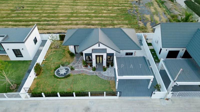 The Ikon Suphanburi, Suphan Buri, Phai Khwang, Muang Suphanburi, Suphan Buri, 3 Bedrooms, 200 sqm, Single Detached House For Sale, by Suttida Pat, 500614385 - DDproperty.com