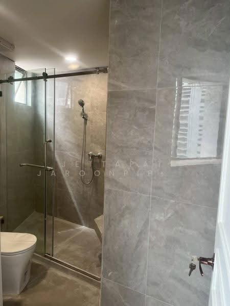 President Park Sukhumvit 24, Bangkok, 99 Sukhumvit 24 Alley, Khlongtoei Nua, Watthana, Bangkok, 3 Bedrooms, 223 sqm, Condo For Rent, by Jettapat Jaroonpipatkun, 500614413 - DDproperty.com