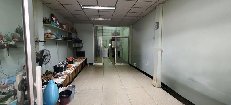 อาคารพาณิชย์ 3 ชั้น ตลาดขวัญพัฒนา, กรุงเทพ, อโศก ดินแดง, ดินแดง, กรุงเทพ, 150 ตร.ม., ตึกแถว-อาคารพาณิชย์ ขาย, โดย ปริญญา ปิยะพัฒนา, 500614416 - DDproperty.com