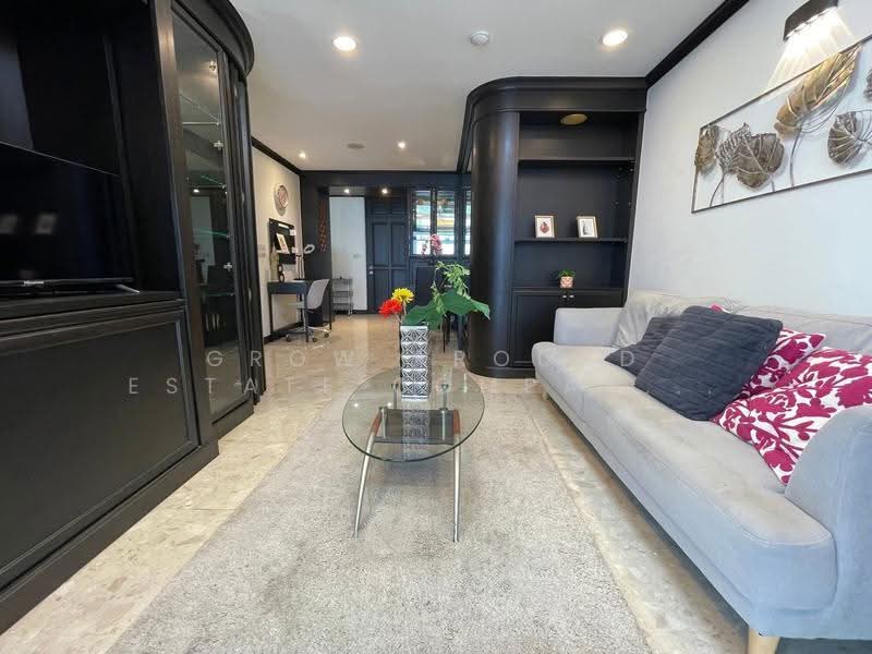 Green Point Silom, Bangkok, 29 Soi Anumanratthanon, Suriyawong, Bang Rak, Bangkok, 2 Bedrooms, 63 sqm, Condo For Sale, by Grow Around Estate Company Limited, 500614440 - DDproperty.com