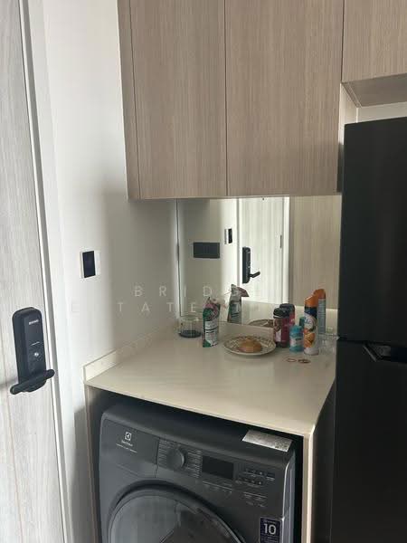 Reference Sathorn-Wongwianyai, Bangkok, Krung Thonburi 2 Alley, Bang Lam Phu Lang, Khlong San, Bangkok, 1 Bedroom, 33 sqm, Condo For Rent, by Bridge Estate Thailand, 500614442 - DDproperty.com