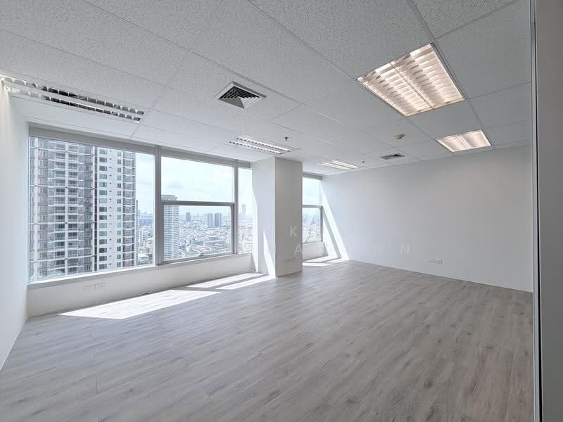 Grade A office, Skywalk from BTS Chong Nonsi, Bangkok, สาทร, Yan Nawa, Sathon, Bangkok, , 130 sqm, Office Space For Rent, by Sirikul Wattanakorn, 500614480 - DDproperty.com