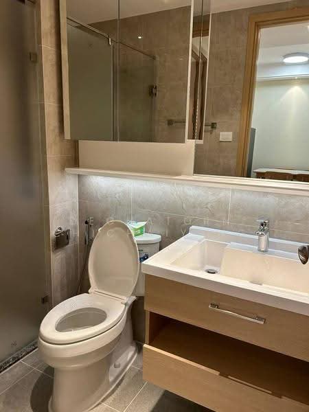 Regal Sathon-Naradhiwas, Bangkok, Naradhiwas Rajanagarindra Road, Thung Maha Mek, Sathon, Bangkok, 1 Bedroom, 35 sqm, Condo For Rent, by Dechatorn Chichaiyang, 500614609 - DDproperty.com