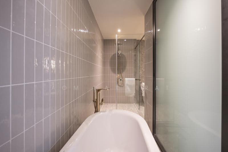 Via 34, Bangkok, 15 Soi Sukhumvit 34, Khong Tan, Khlong Toei, Bangkok, 2 Bedrooms, 92 sqm, Condo For Rent, by Aom Hatairat, 500614650 - DDproperty.com