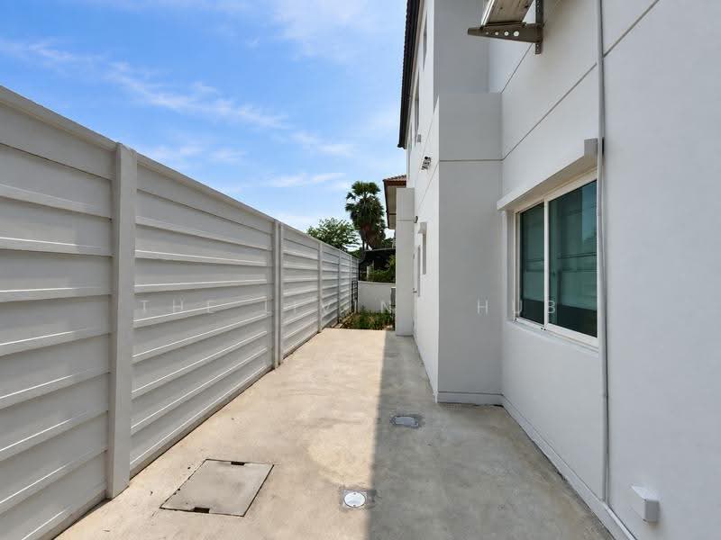 Centro Phahol-Vibhavadi, Pathum Thani, Phaholyothin Frontage Rd, Khlong Nung, Khlong Luang, Pathum Thani, 4 Bedrooms, 126 sqm, Single Detached House For Sale, by THE LIVING HUB, 500614748 - DDproperty.com
