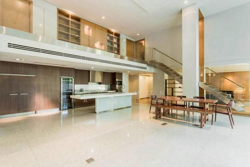 Ficus Lane, Bangkok, Soi Sukhumvit 44/1, Phra Kanong, Khlong Toei, Bangkok, 4 Bedrooms, 438 sqm, Condo For Sale, by Pichamon Chawbantard, 500614928 - DDproperty.com