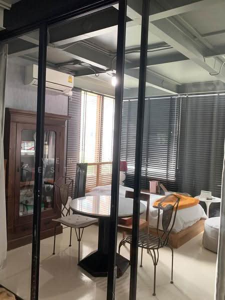 The Emporio Place, Bangkok, 93 Soi Sukhumvit 24, Sukhumvit Road, Khong Tan, Khlong Toei, Bangkok, 2 Bedrooms, 180 sqm, Condo For Rent, by Vertex Luxe Estate Co.,LTD, 500614963 - DDproperty.com