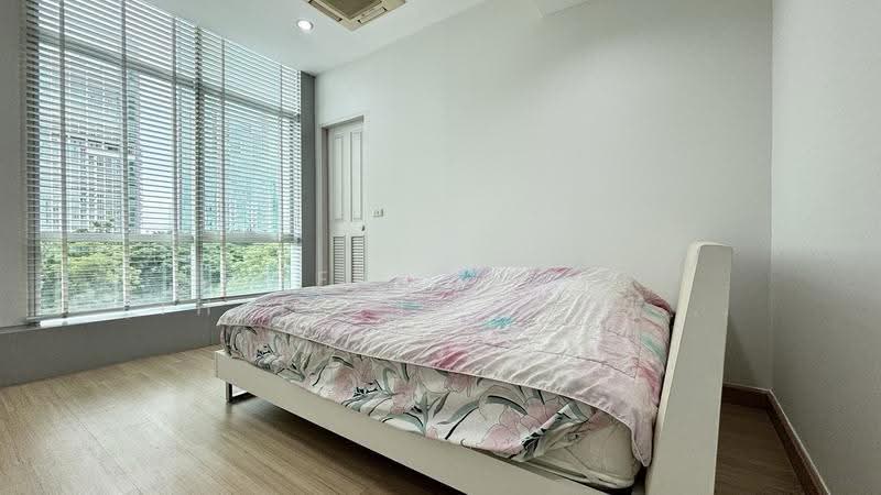 Baan Sathorn Chao Phraya, Bangkok, 931 Charoen Nakhon 15 A Alley, Khlong Ton Sai, Khlong San, Bangkok, 2 Bedrooms, 80 sqm, Condo For Sale, by Fazwaz (Thailand) Co., Ltd., 500614979 - DDproperty.com